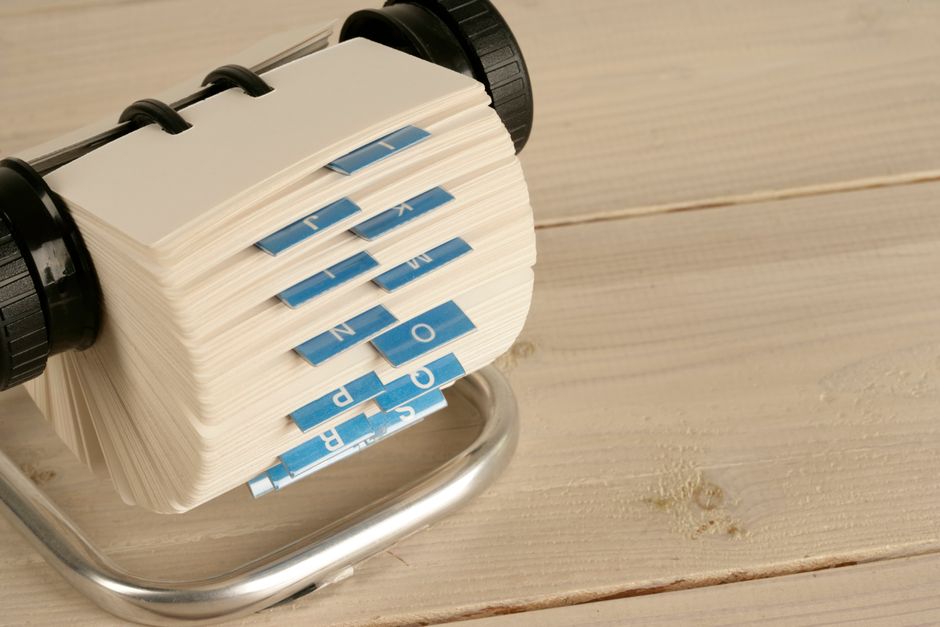 B2B contact list vs trade directory