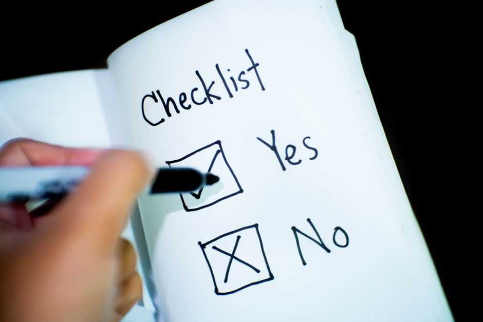 how to choose education contact list