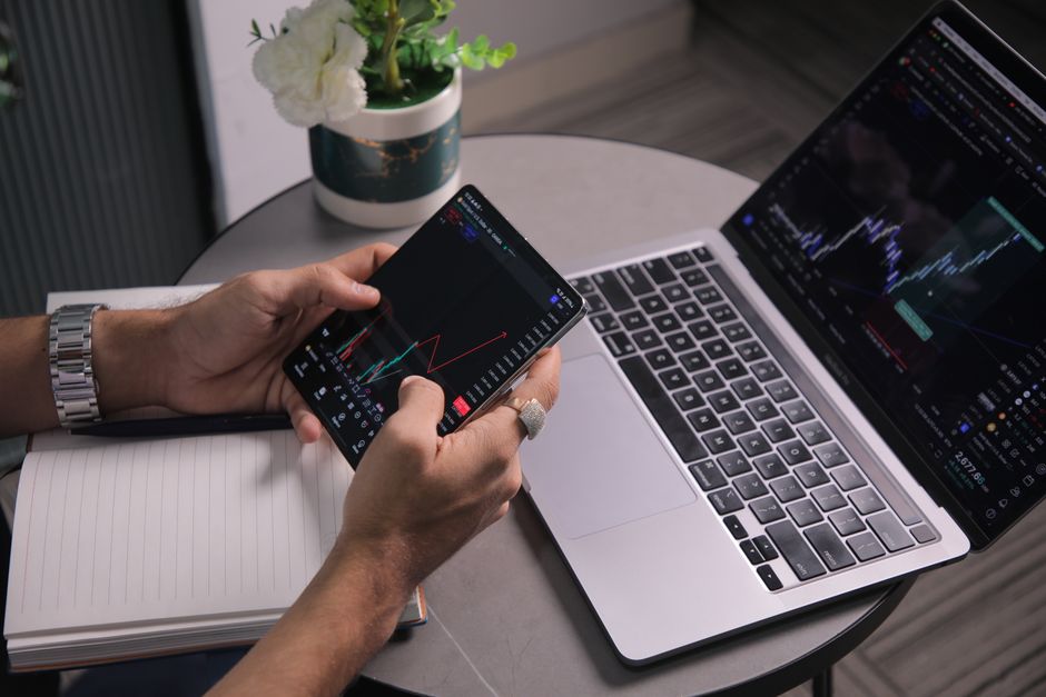 how to choose trader database India