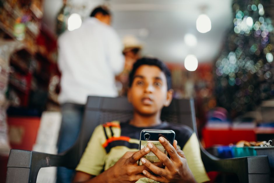 retail chain mobile database India